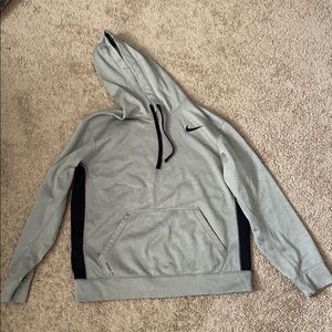 Nike Therma-Fit Sweatshirt